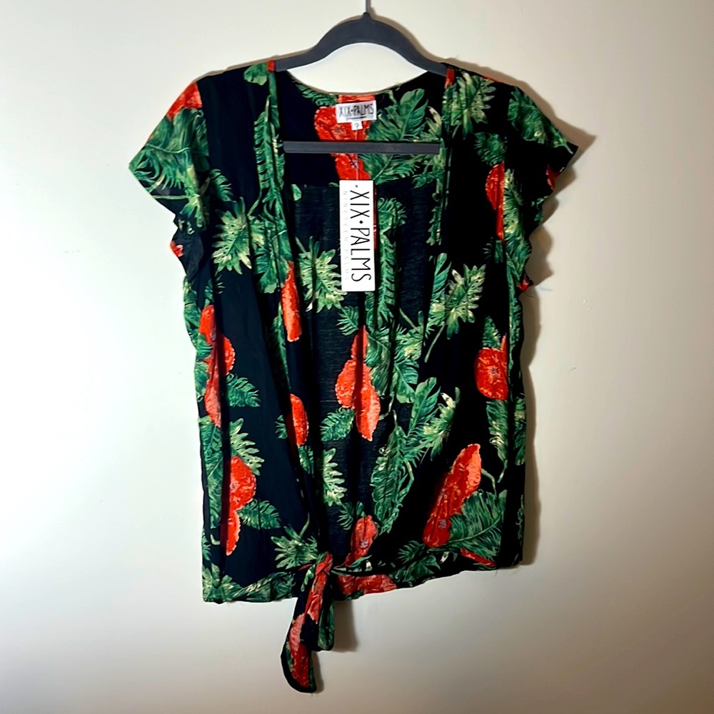 XIX PALMS knot top NWT